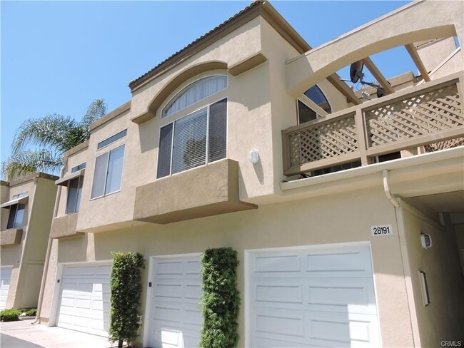 Foto del edificio - LOVELY MIRADOR 2 BR/2 BATH CONDO IN GREAT LAGUNA NIGUEL LOCATION