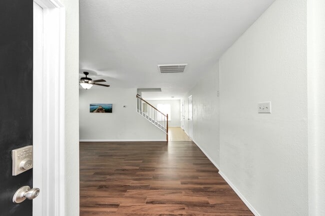 Foto del edificio - 2610 Skyview Shadows Ct