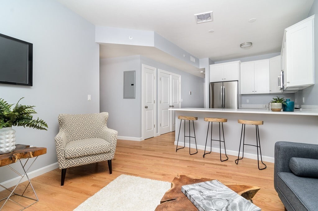 Foto principal - 172 Kimball Ave