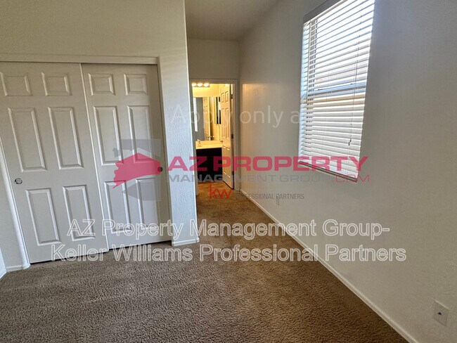 Building Photo - 9250 N 180th Ln