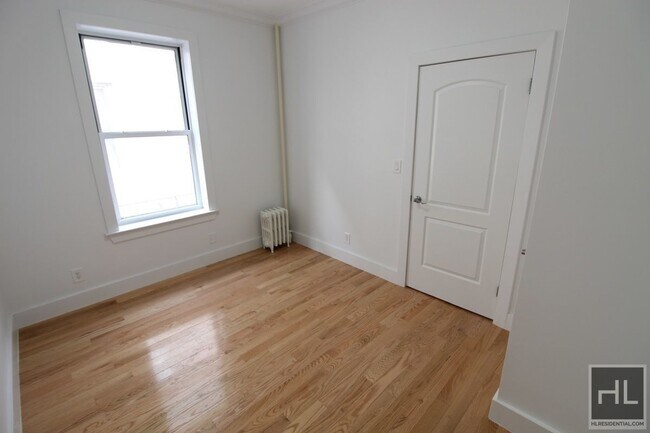 Foto del edificio - 8411 14 AVENUE 1F