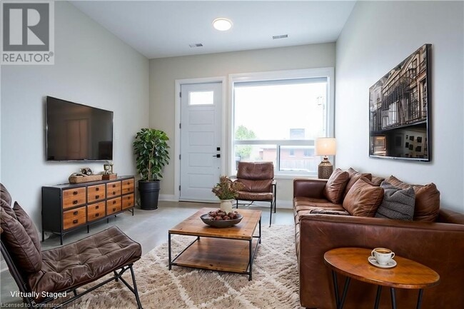 Photo du bâtiment - 732 ELEVENTH Avenue Unit# A