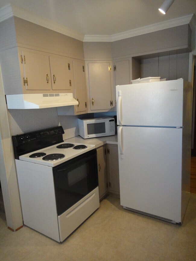 Suites On Chocolate Apartments 1428 E Chocolate Ave Hershey, PA