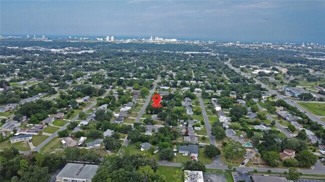 Foto del edificio - 1311 Hillcrest Dr