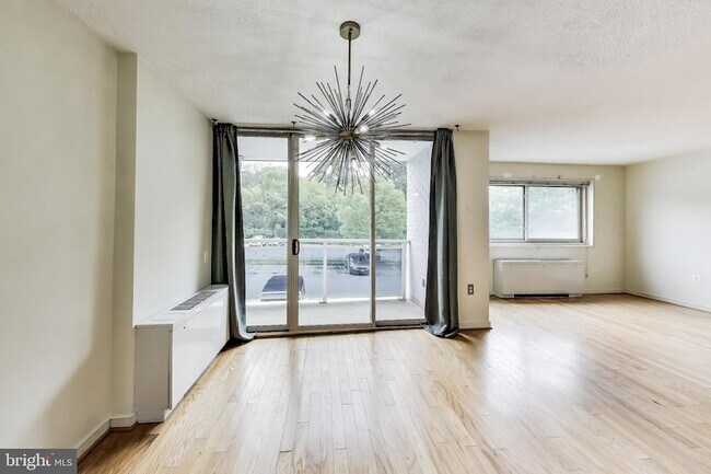 Foto del edificio - 7333 New Hampshire Ave