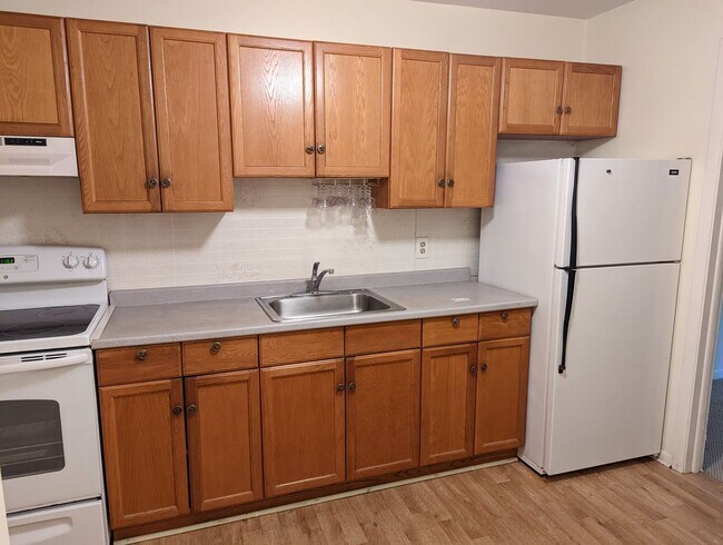 Foto del edificio - Two Bedroom Unit on Fourth Floor