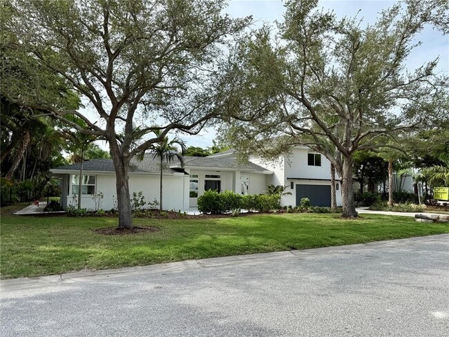 Foto del edificio - 1359 Harbor Dr