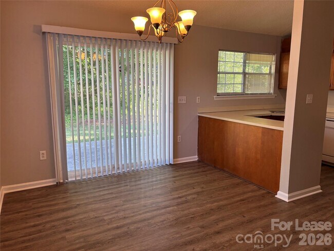 Foto del edificio - 6714 Marston Ct