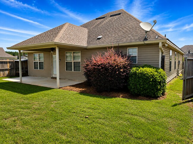 Foto del edificio - 4103 Willow Round Rd
