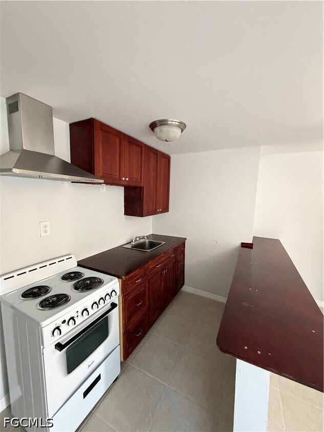 Foto del edificio - 14713 Kimberly Ln