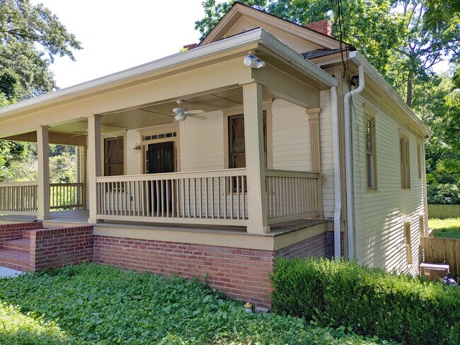 Building Photo - Voted Best Place to Live by AtlantaCube Ma...
