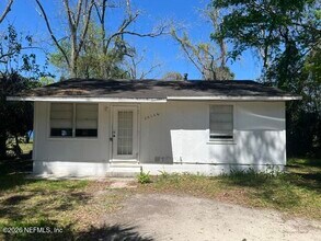 Building Photo - 25146 NW 4 Ave