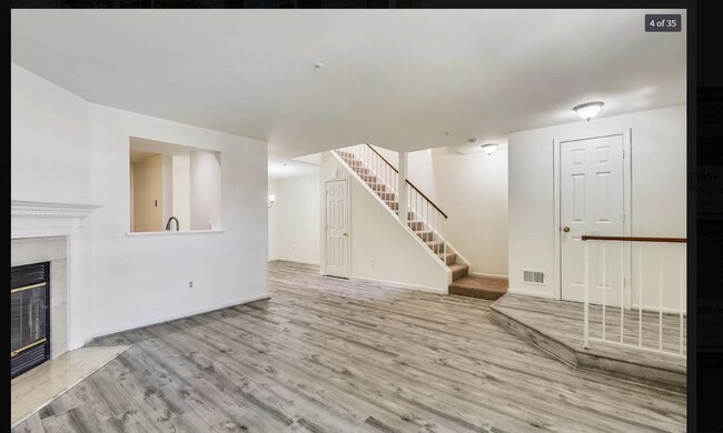 Building Photo - 32 Highstream Ct