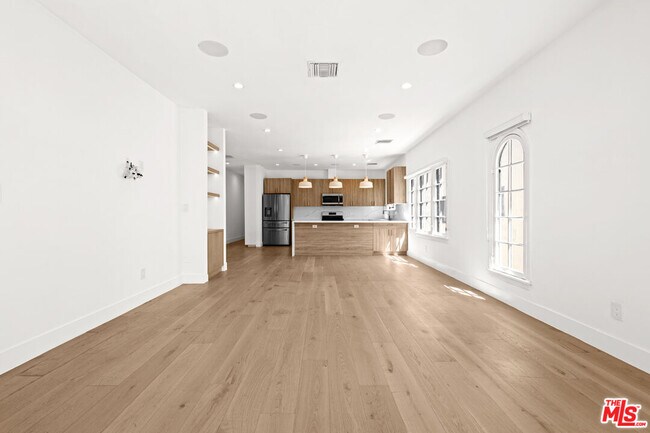 Foto del edificio - 424 N Gardner St