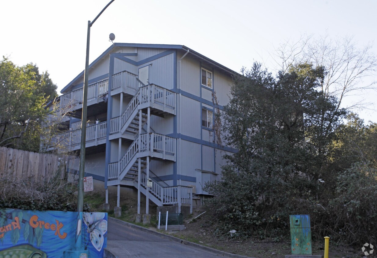 Foto del edificio - 2550 Courtland Ave
