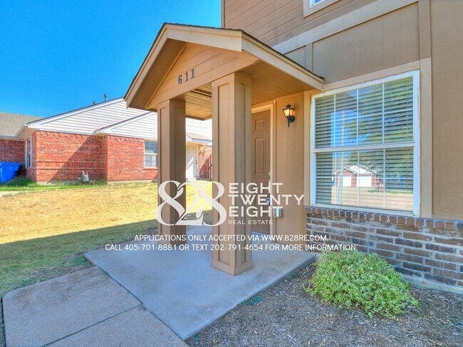 Foto del edificio - Spacious 2 Bed/1.5 Bath Norman Townhome Du...