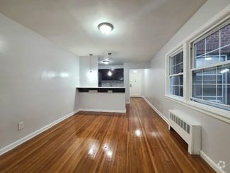 Building Photo - 16 Beaumont Pl