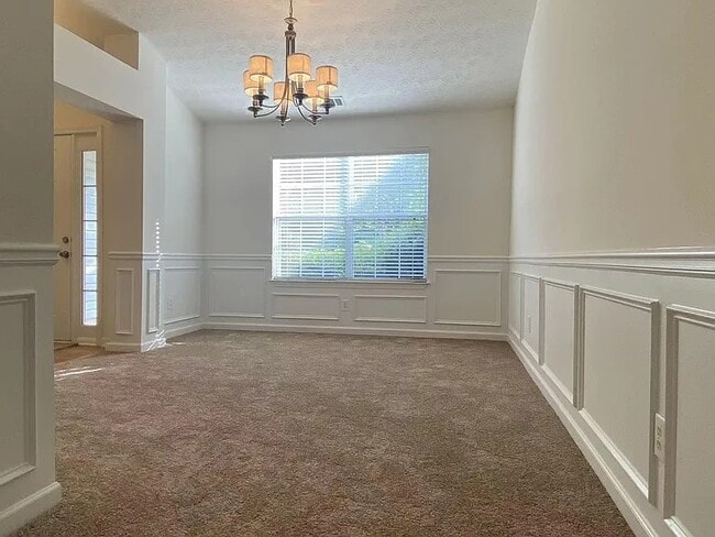 Building Photo - 5548 Silver Springs Dr