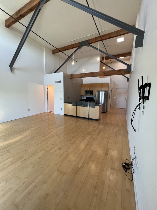 Foto del edificio - 1001 E 17th St