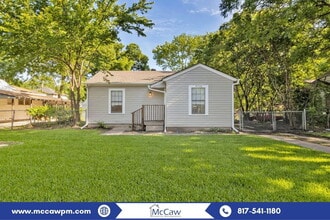 Building Photo - 8726 Eldon Dr
