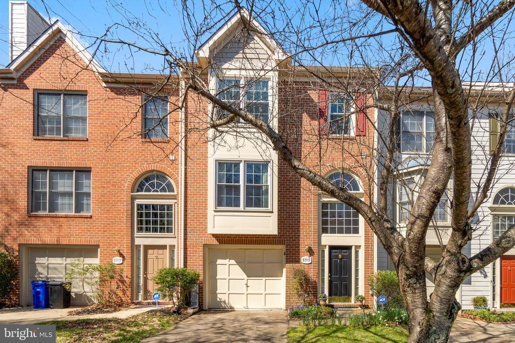 Foto principal - 5315 Butler Ct