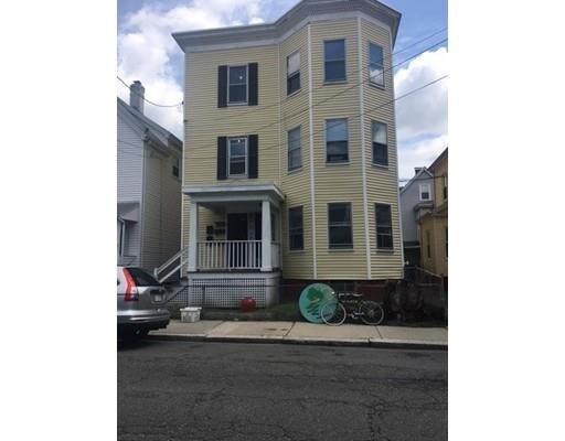 Primary Photo - 18 Perry St