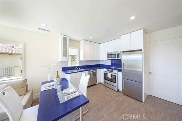 Foto del edificio - 376 Cliff Dr