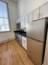 Building Photo - 315 W 38th St