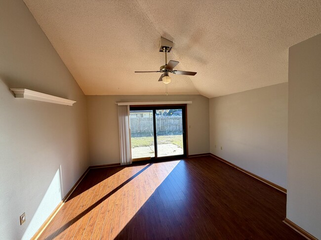 Foto del edificio - 3102 Aspen Ct