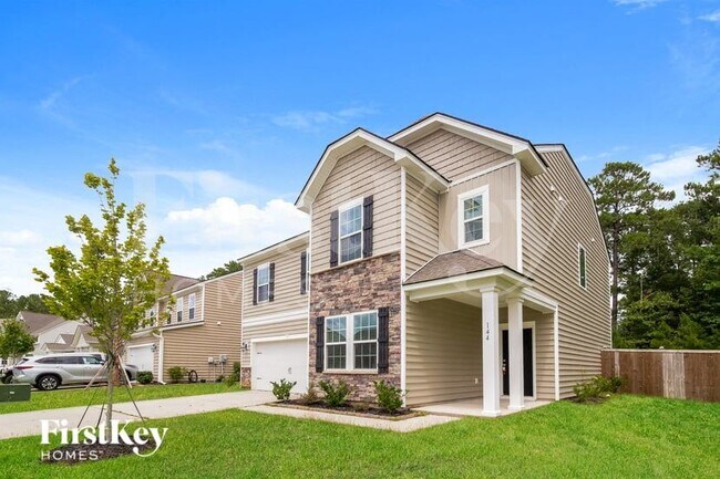 Foto del edificio - 144 Daniels Creek Cir