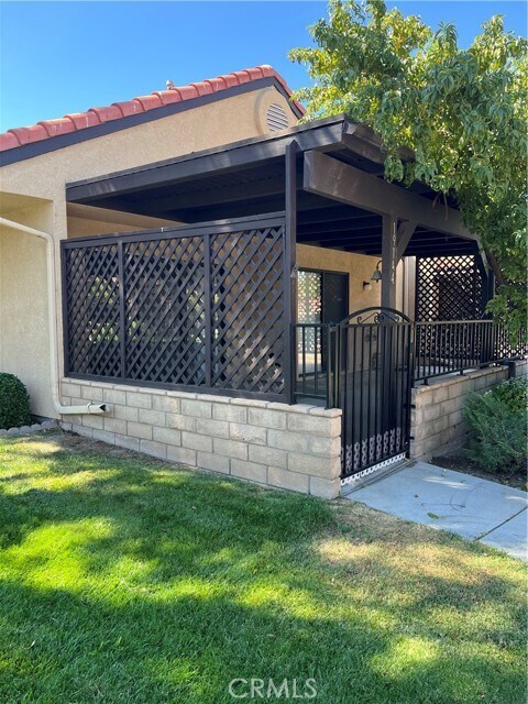 Foto del edificio - 19144 Frances St