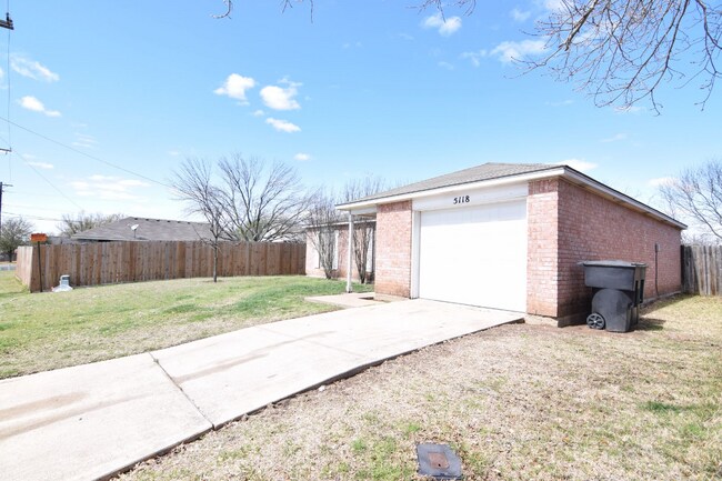 Building Photo - 5118 Williams Dr