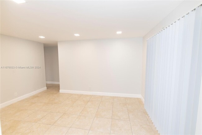 Building Photo - 4447 Treehouse Ln