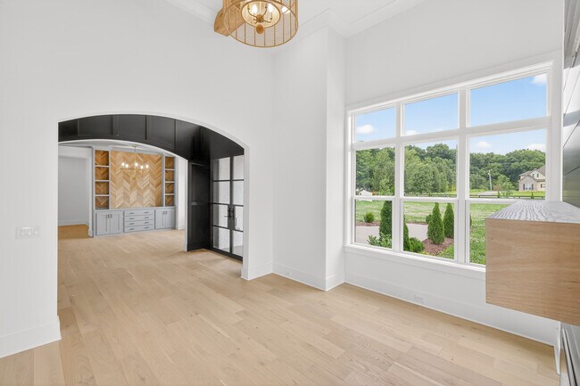 Foto del edificio - 360 Rucker Rd