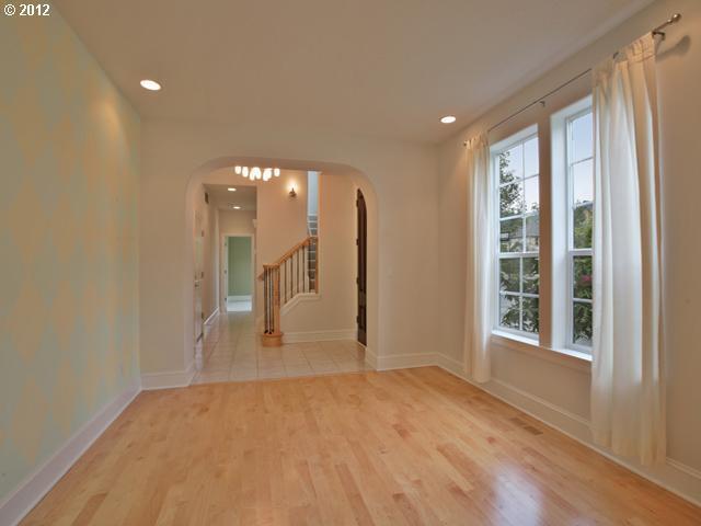 Building Photo - 12702 NW Alsace Ln