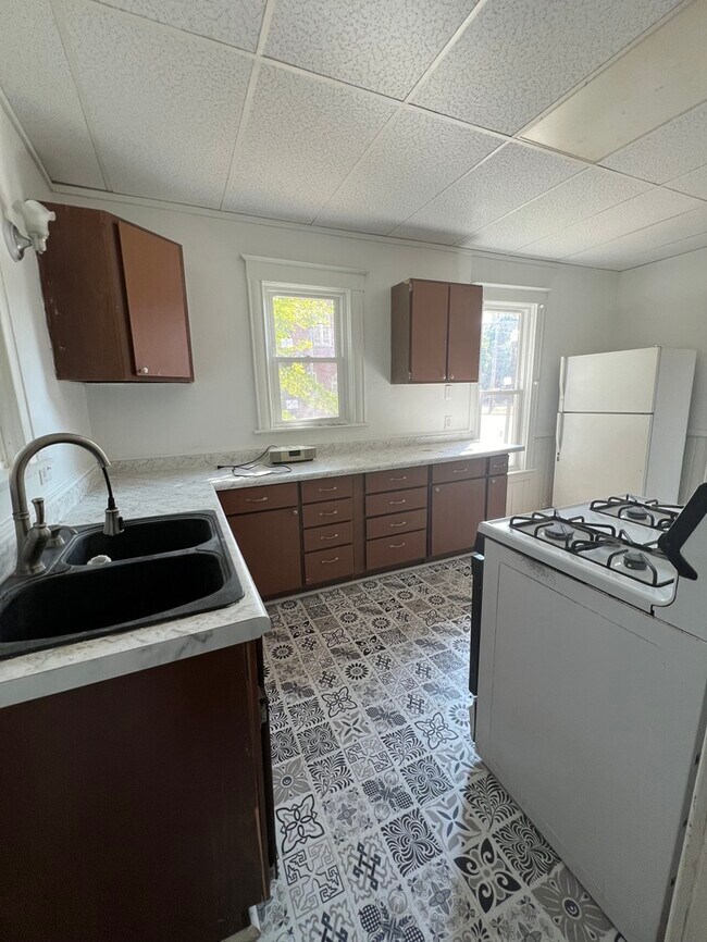 Foto del edificio - 404 W Paterson St