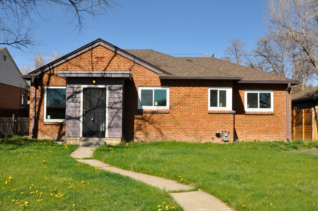 Photo - 2525 Olive St (Denver, CO)