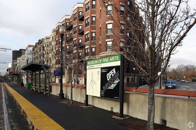 Building Photo - Hemenway Apartments