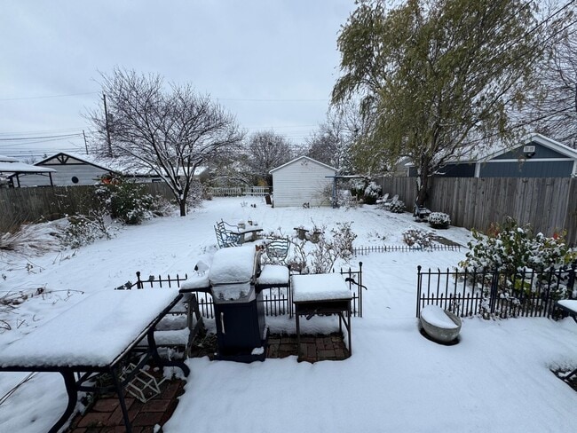 Foto del edificio - 657 E Moler St