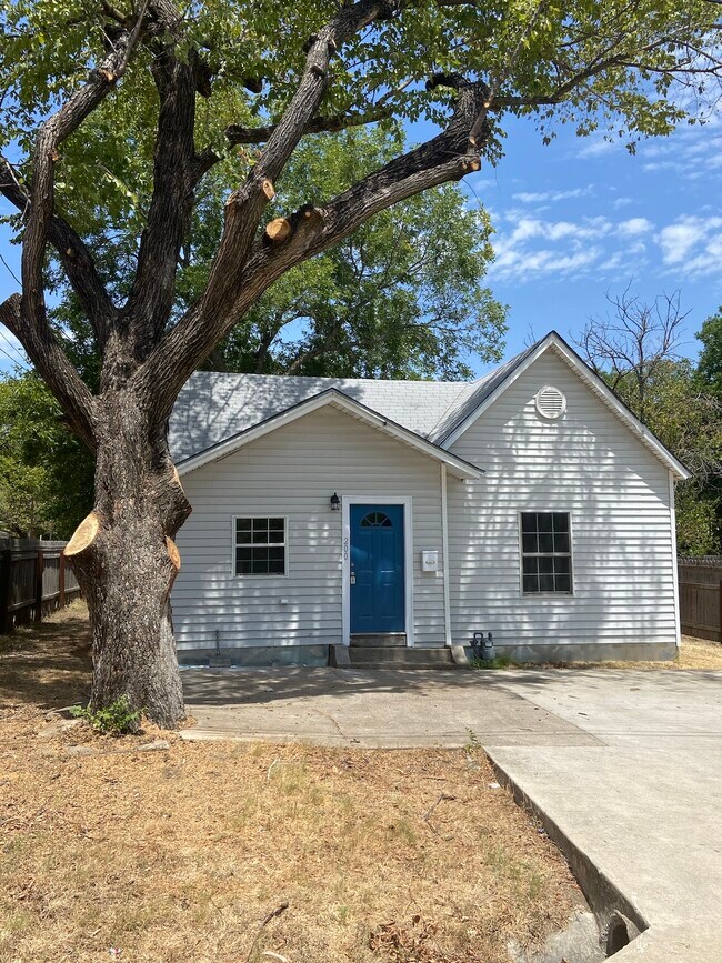 Foto del edificio - 200 E Freeman St