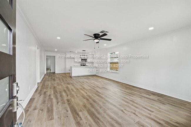 Photo - 1404 Des Jardines St House