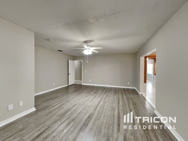 Foto del edificio - 14314 Ravenwood Lane Tampa FL