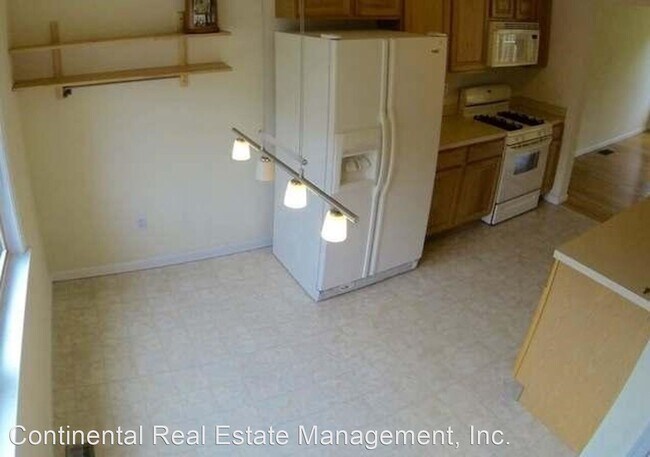 Foto del edificio - 3 br, 3.5 bath House - 646G Oakwood Avenue