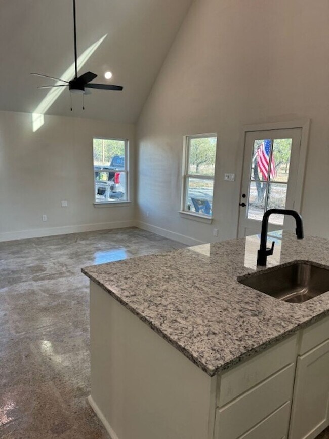 Building Photo - 166 Big Horn Dr