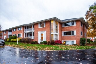 Building Photo - 2680 Highland Ave