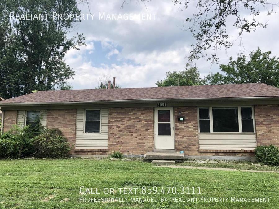 Foto principal - 2091 Regency Road