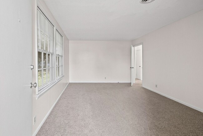 Foto del interior - Tandy Drive-98/124