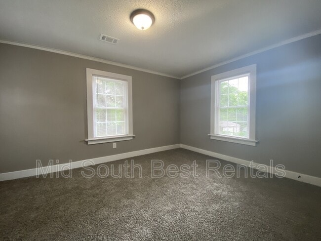 Building Photo - 5106 W 23rd St