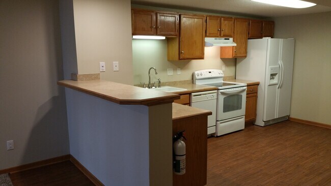 Foto del edificio - 2 Bedroom Garden Level Duplex