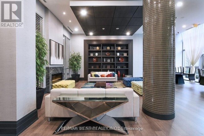 Building Photo - 17 Anndale Dr